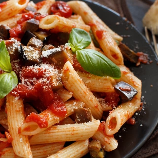 pasta melanzane e pecorino